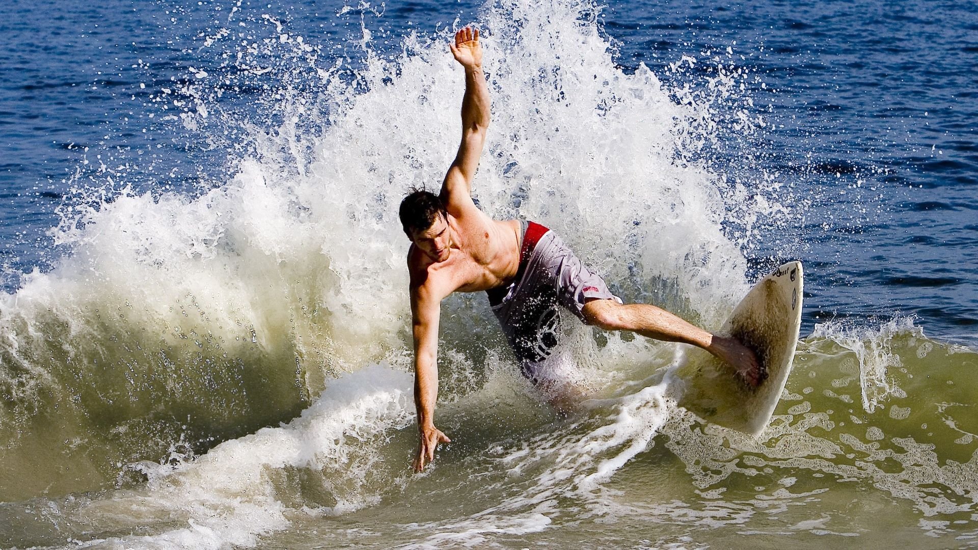 舞台越大，他越强，阿什拉夫在NBA季后赛之夜的非凡光芒
