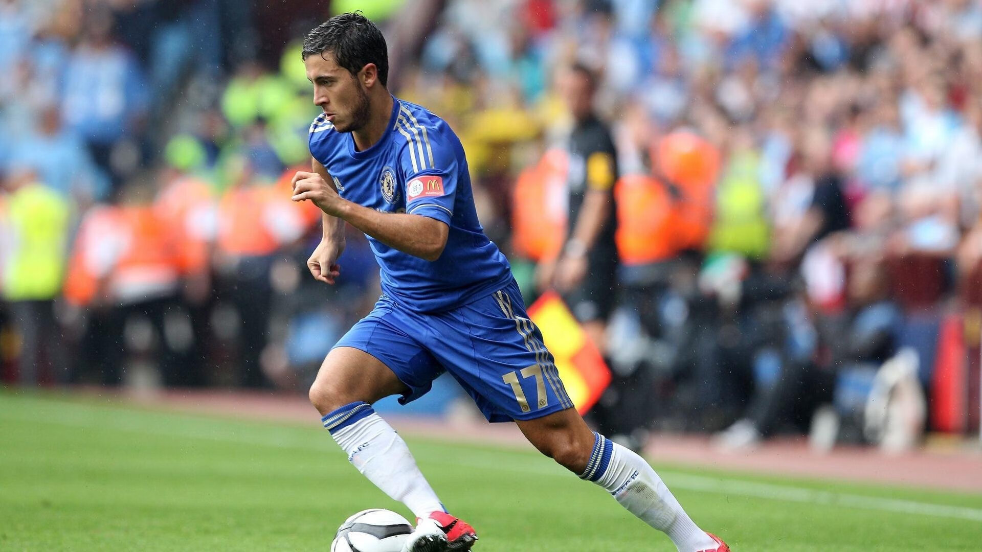 波尔领衔日本队战术革新，团队足球完胜瑞典展现亚洲新高度